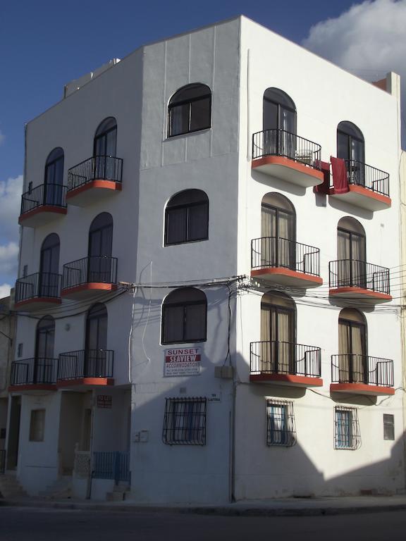 Sunset Seaview Apartments Marsalforn Exterior photo