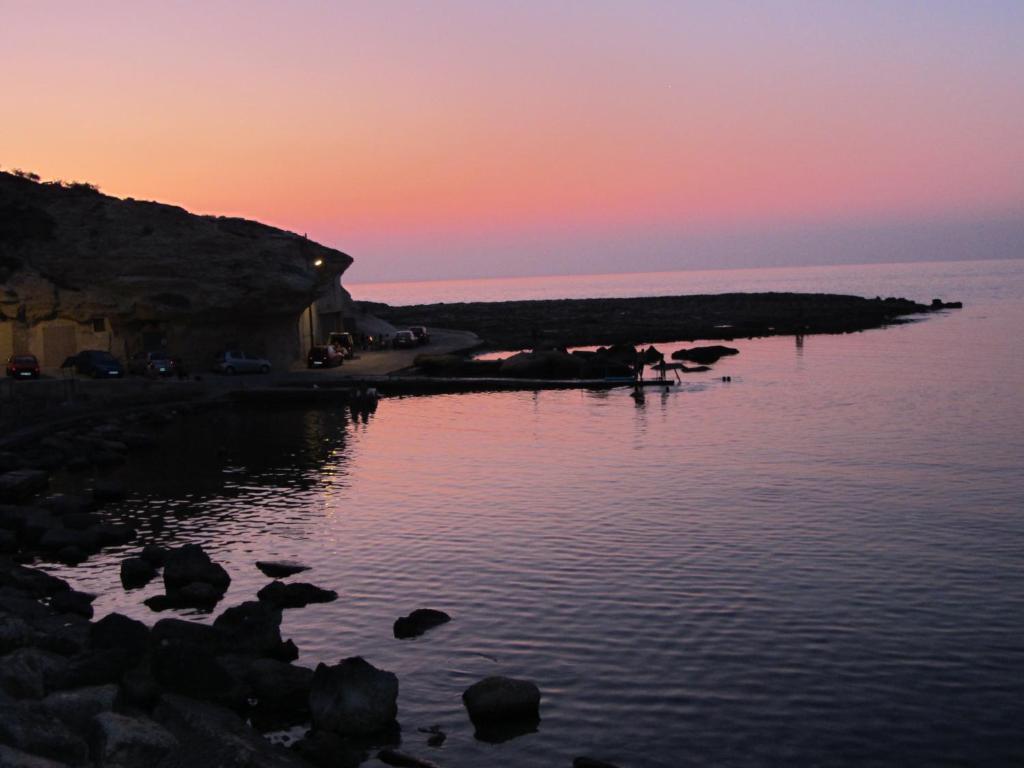 Sunset Seaview Apartments Marsalforn Room photo